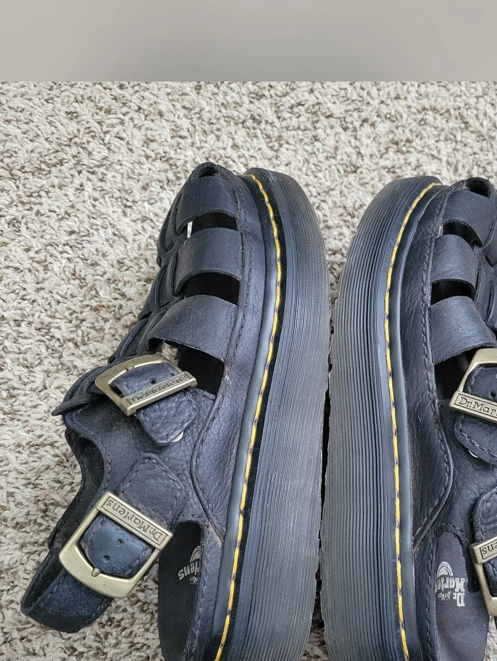 Dr. Martens Wrenlie Grizzly Leather Fisherman Sandals Shoes Black Gold M 6 / W 7